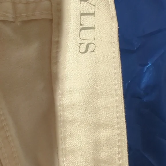 STYLUS Women's White Jean Shorts - Picture 2 of 7